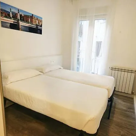 Modern In Romantic Quarter * サン・セバスティアン