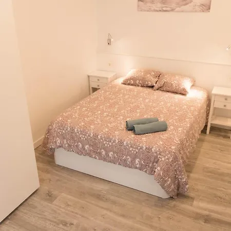 アパート Modern In Romantic Quarter *