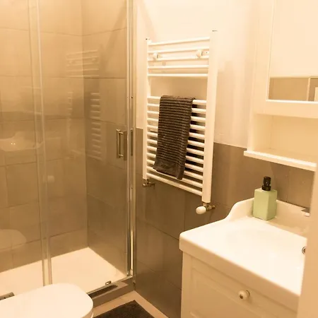 Modern In Romantic Quarter Apartment San Sebastián